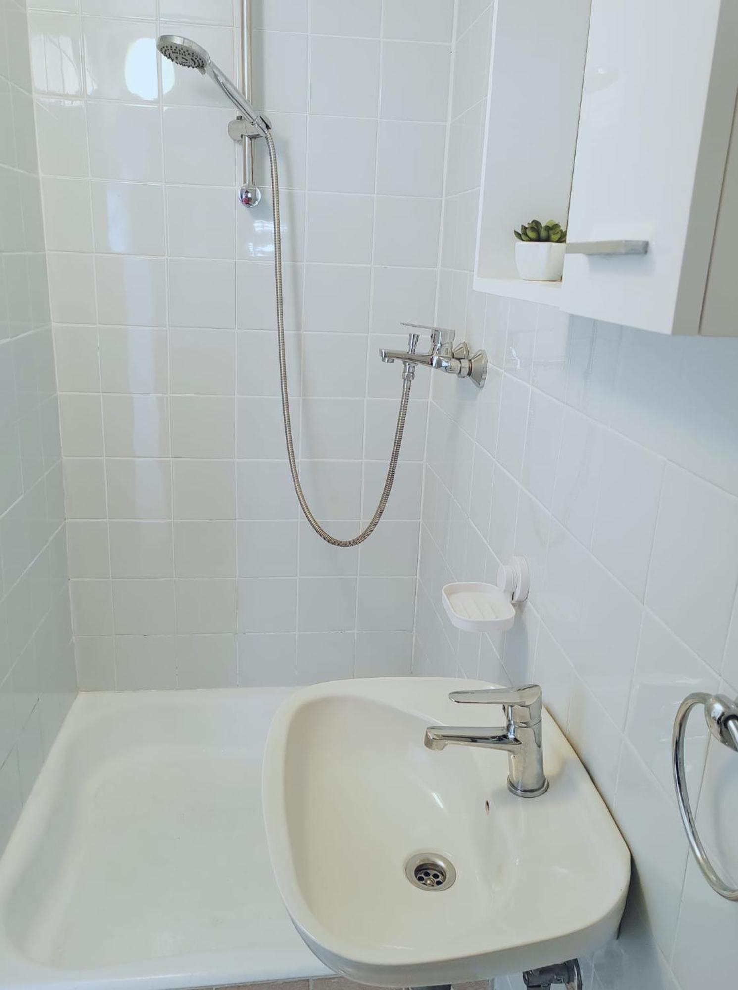 מדולין Guesthouse Resan חדר תמונה