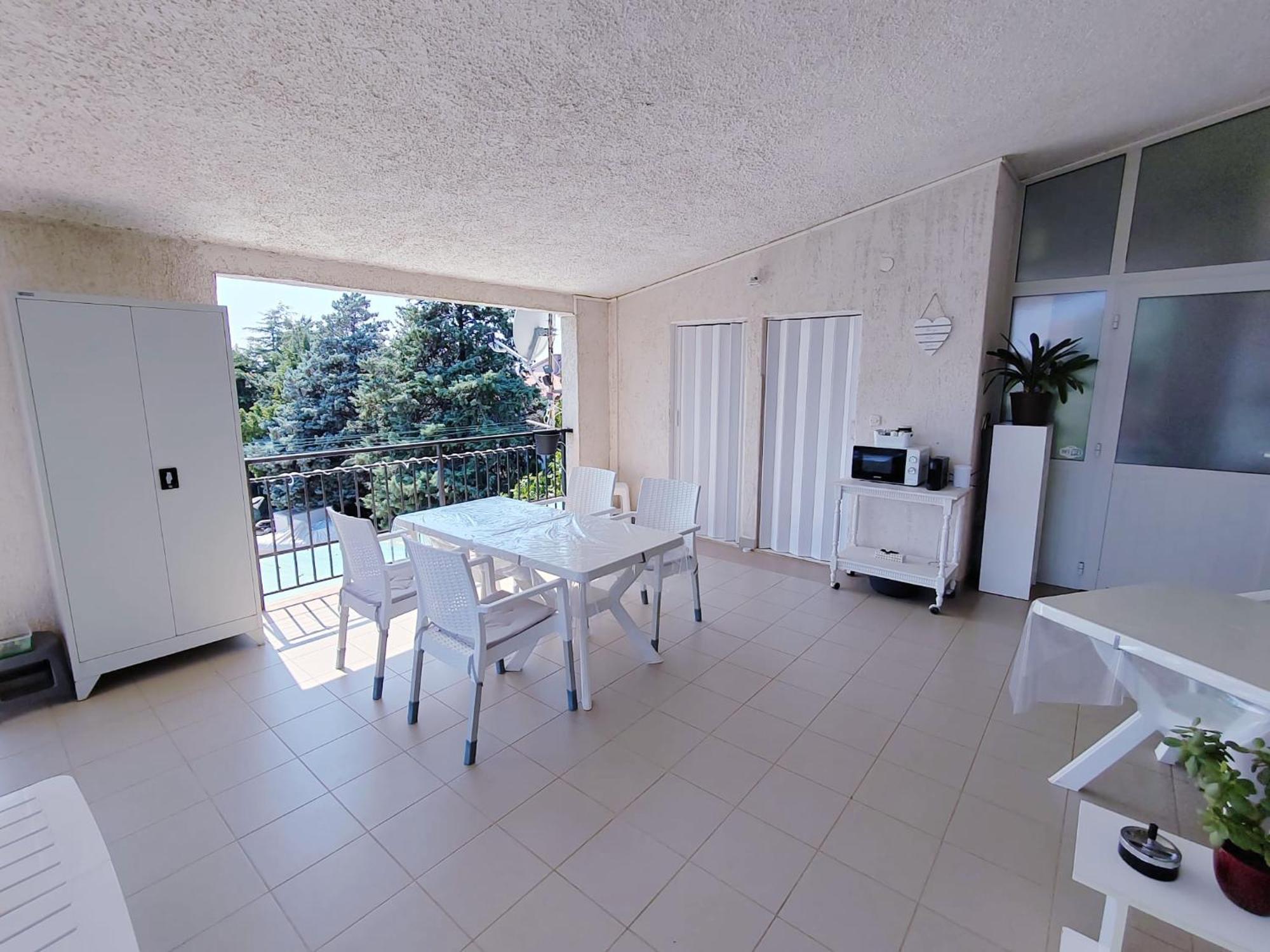 מדולין Guesthouse Resan מראה חיצוני תמונה